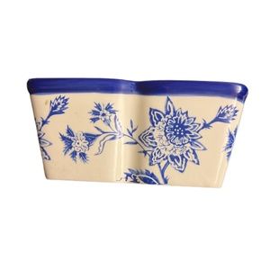 Blue White Floral Oval Rectangle Scalloped Edge Casserole Temp-tations Tara